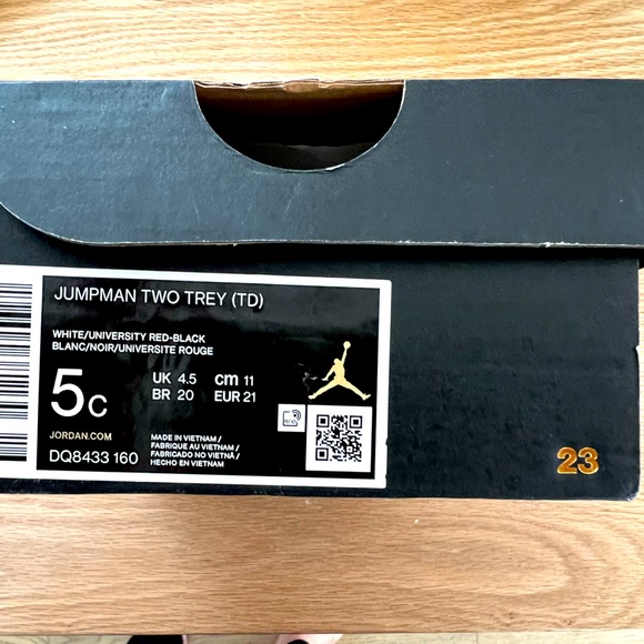 Nike Jordans toddler size 5 - Picture 4 of 5